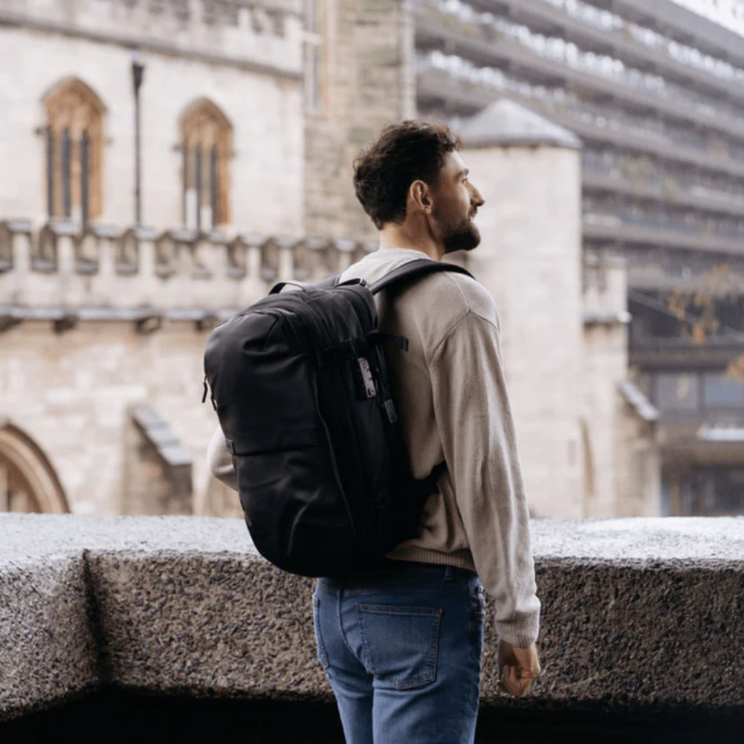 Duxtra 01.png__PID:7ed76bba-5c68-433e-b319-b62e3c6bdbba